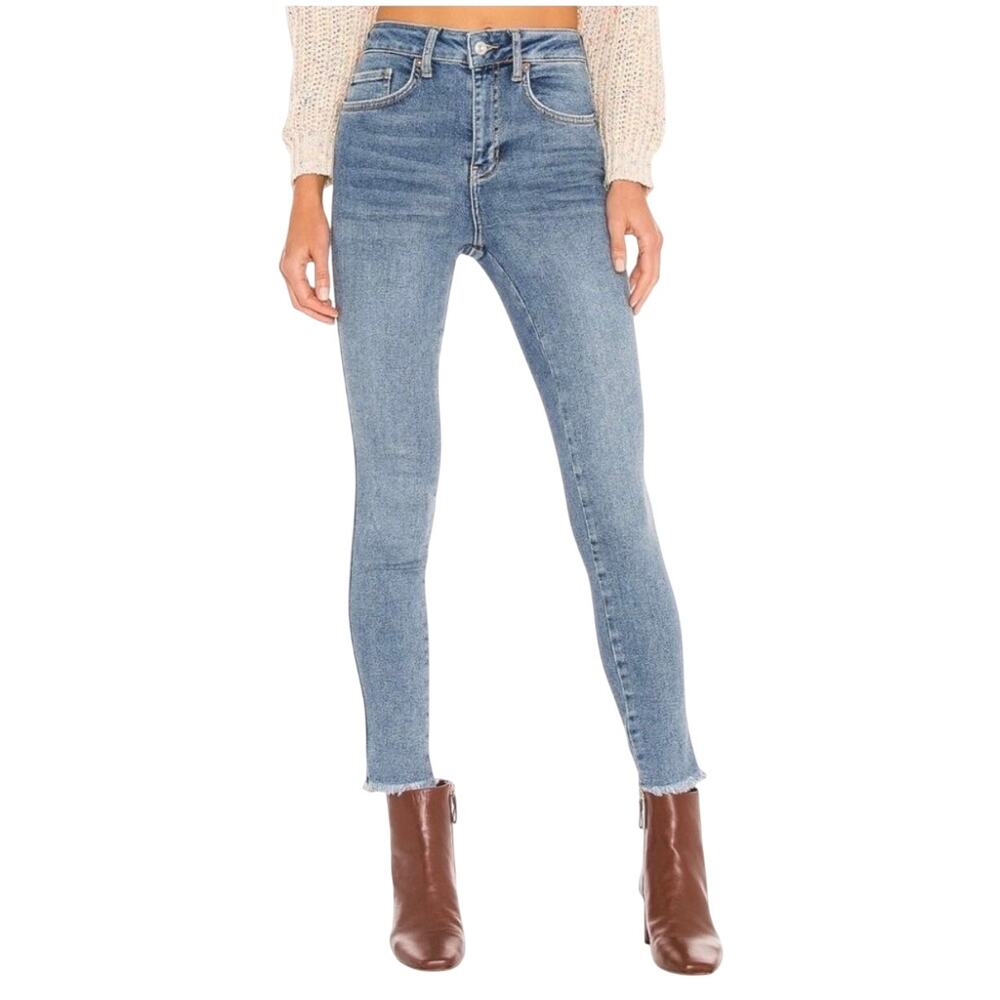 We the Free Womens high rise skinny jeans with raw hem/frayed, stretch, US 26